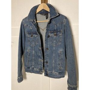Wrangler Women's Retro Denim Jean Jacket Sz M Western Cowgirl Yellowstone Spring
